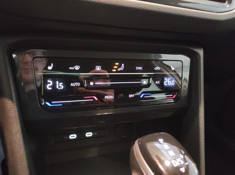 VOLKSWAGEN Tiguan 2ª serie - Tiguan 2.0 TDI 150 CV SCR DSG Life