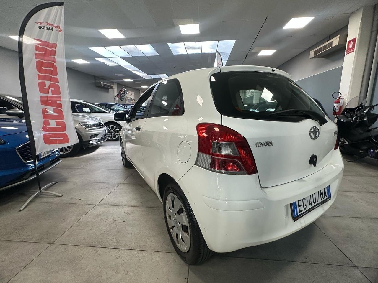 Toyota Yaris 1.0 3 porte Sol 69CV Ok Neopatentati