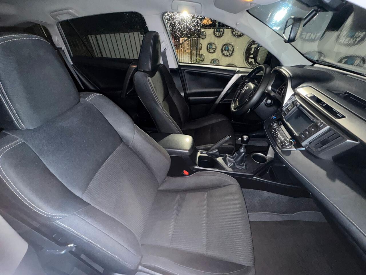 Toyota RAV 4 RAV4 2.0 D-4D 2WD Style