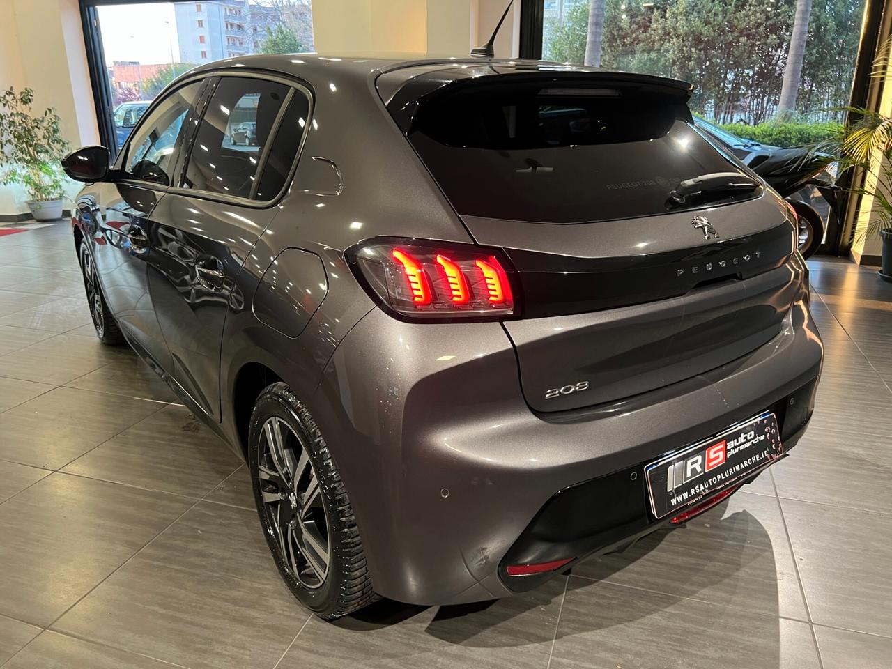 Peugeot 208 PureTech 100 Stop&Start 5p. Allure