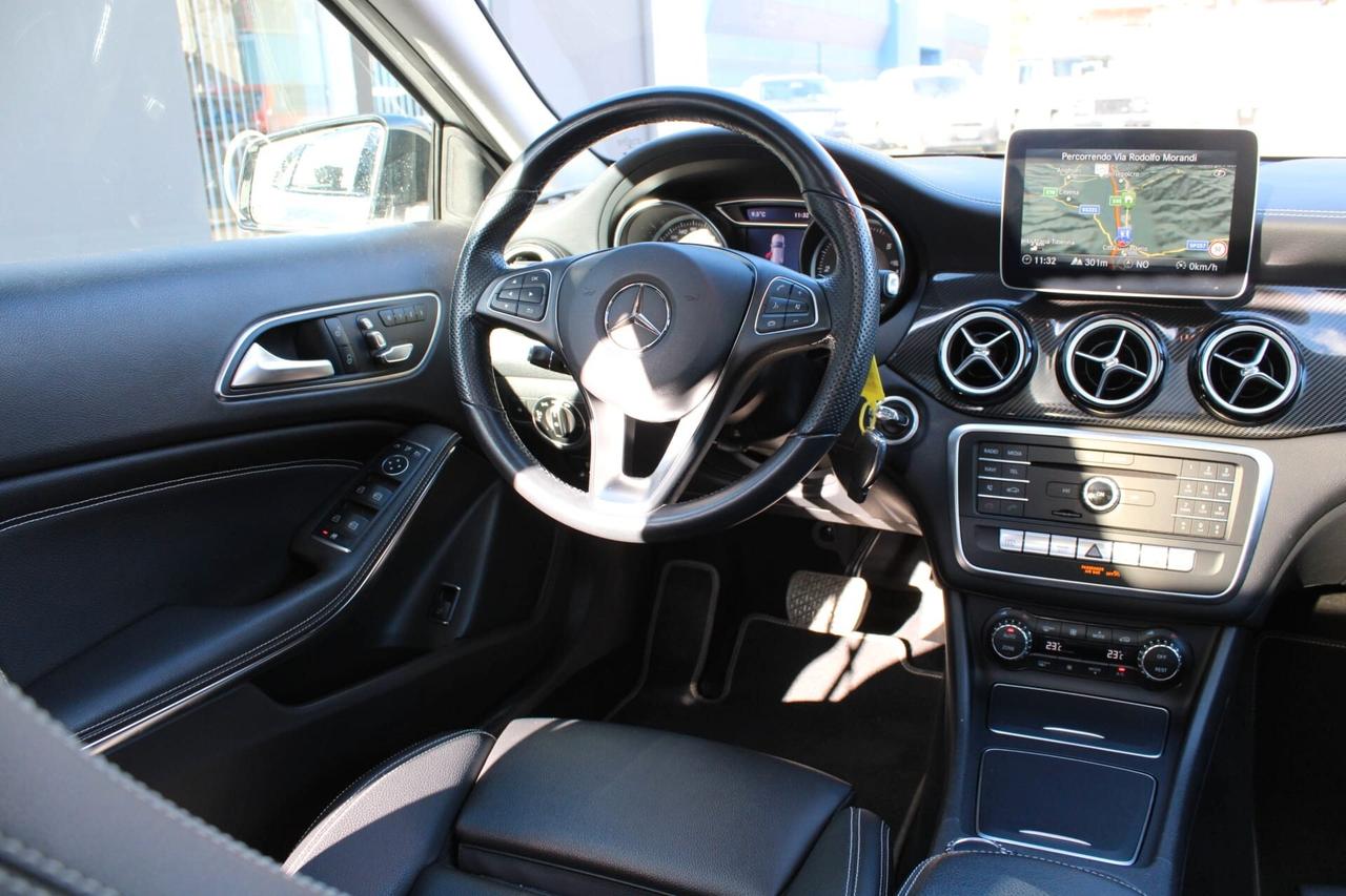 Mercedes-benz GLA 200 GLA 200 d Automatic 4Matic Premium - OK NEOPATENTATI