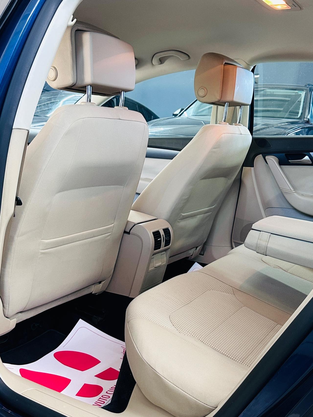 Volkswagen Passat 2.0 TDI Highline BERLINA