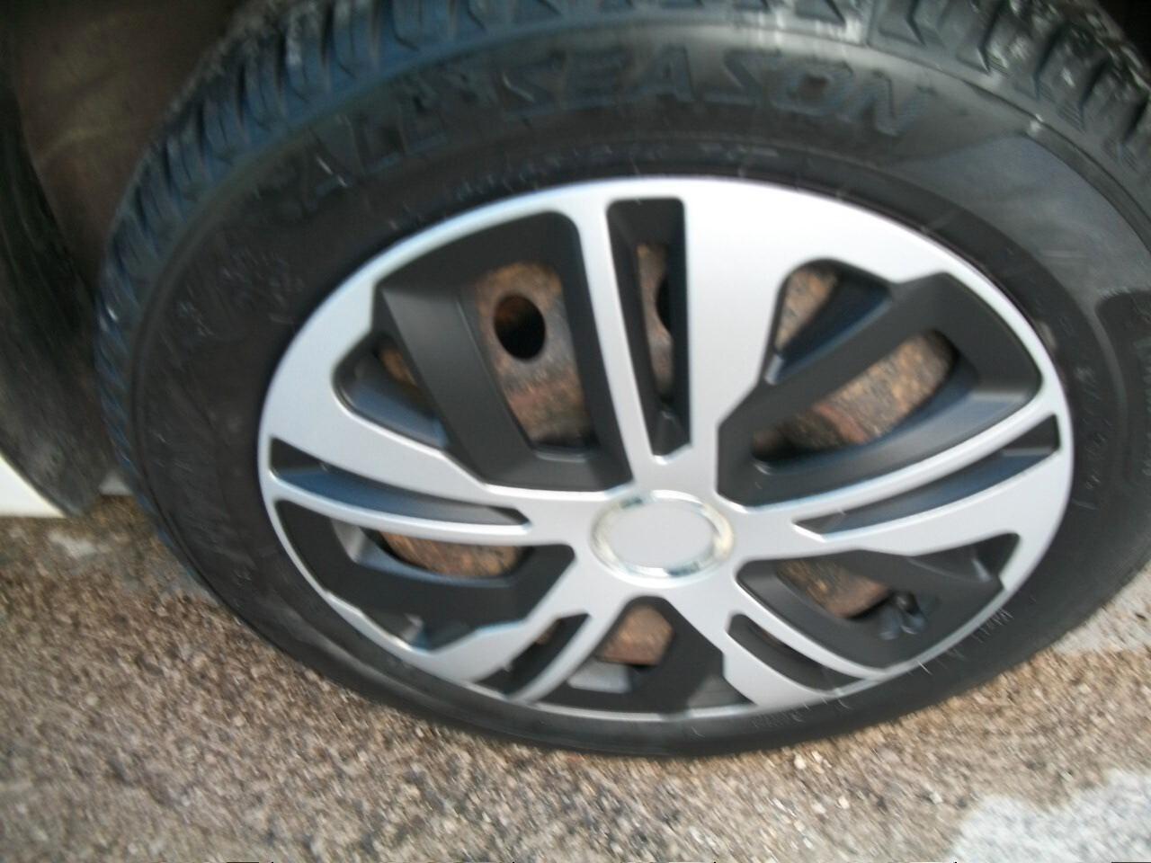 Suzuki Celerio 1.0 Style AUTOMATICA CC 1000 BENZINA SI NEOPATENTATI GARANZIA UN ANNO