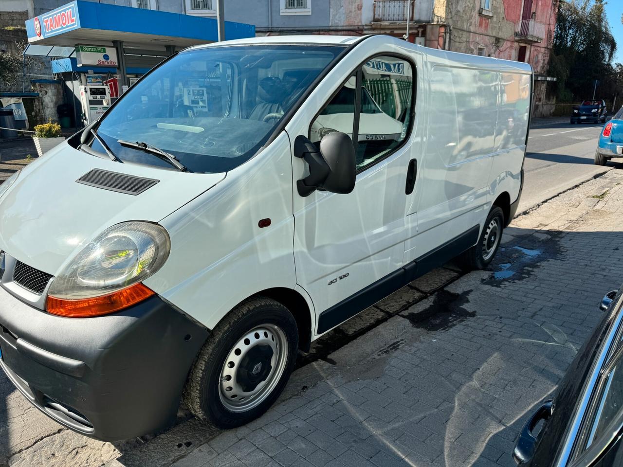 Renault Trafic RENAULT TRAFIC T27 1.9 dCi/100PC-TN Furgone 3 posti 6 MARCE