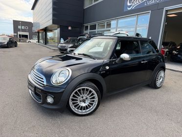 Mini ONE BLACK Neopatentati