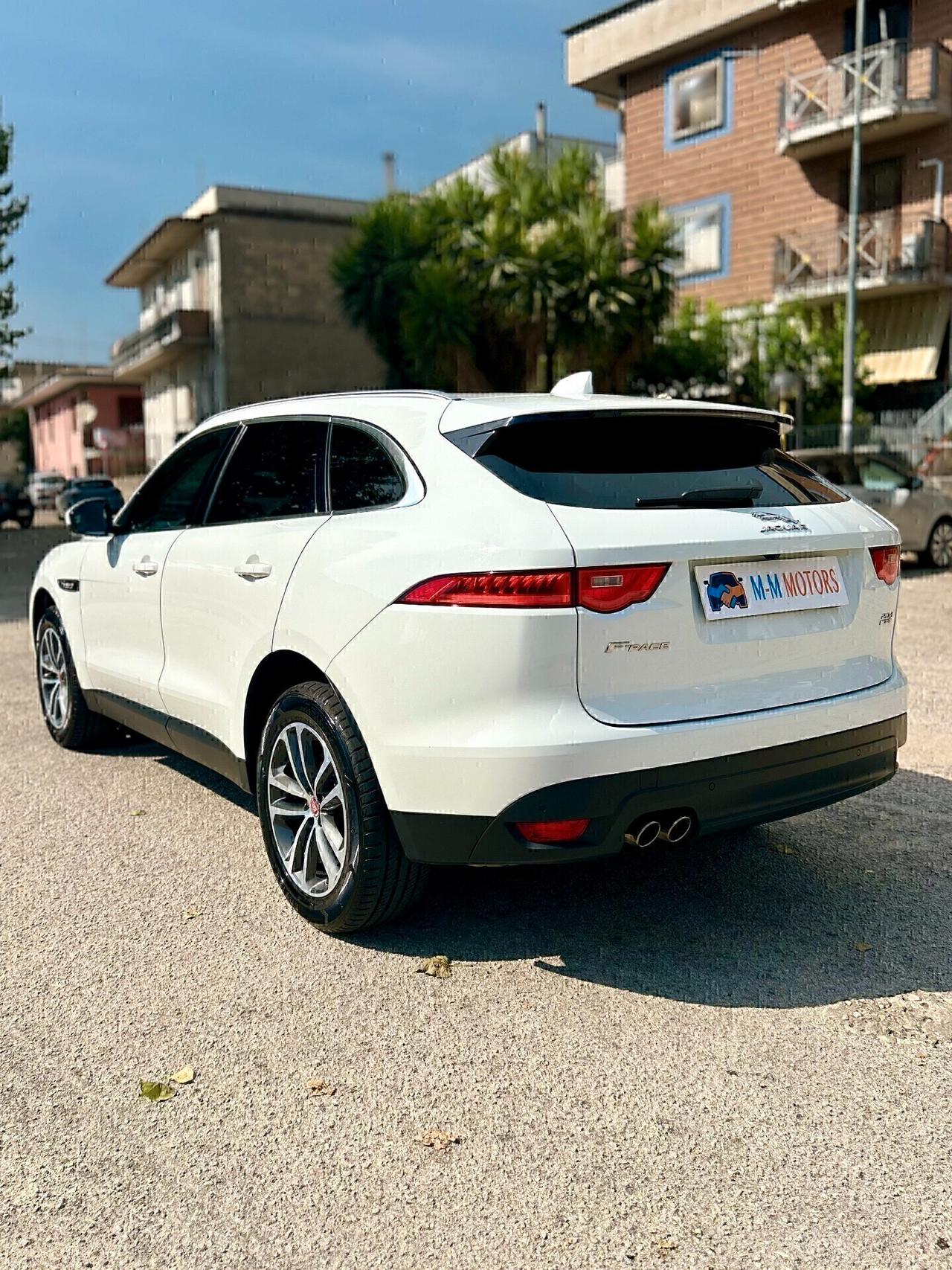 Jaguar F-Pace 2.0 D 180 CV AWD Prestige