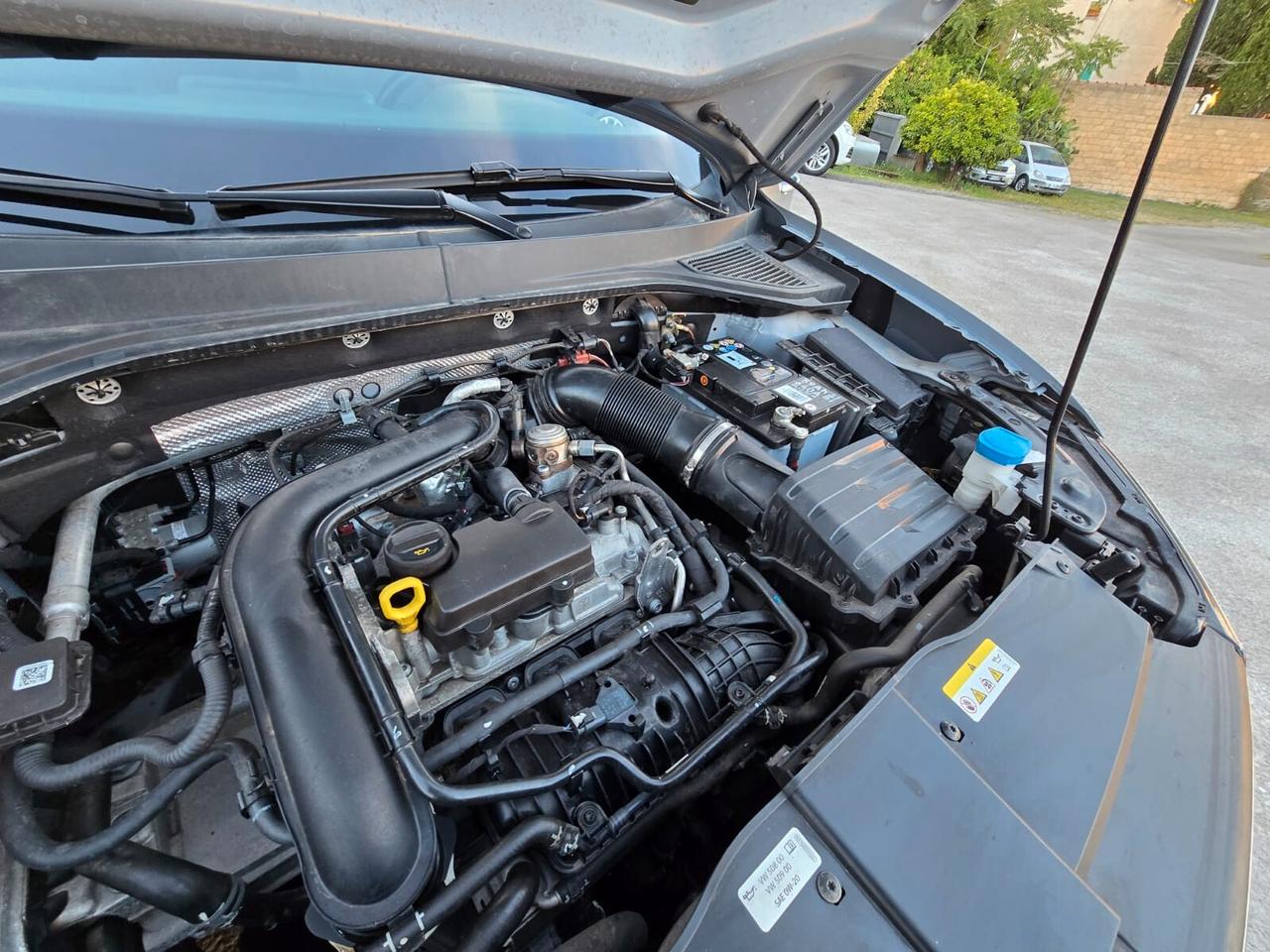 Volkswagen T-Roc 1.0 TSI R-Line 110 cv - 2022