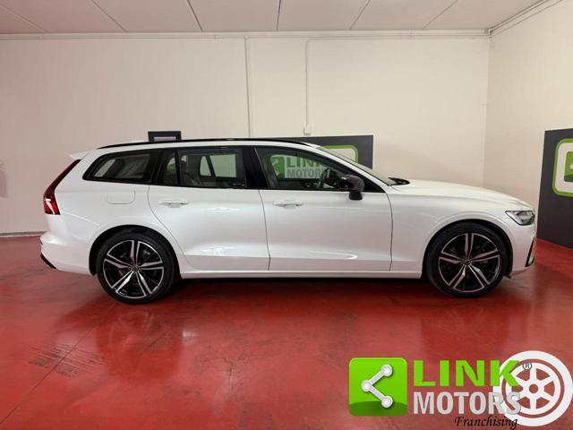 VOLVO V60 B4 (d) aut Ultimate Dark 19" IVA ESP. GARANZIA 24