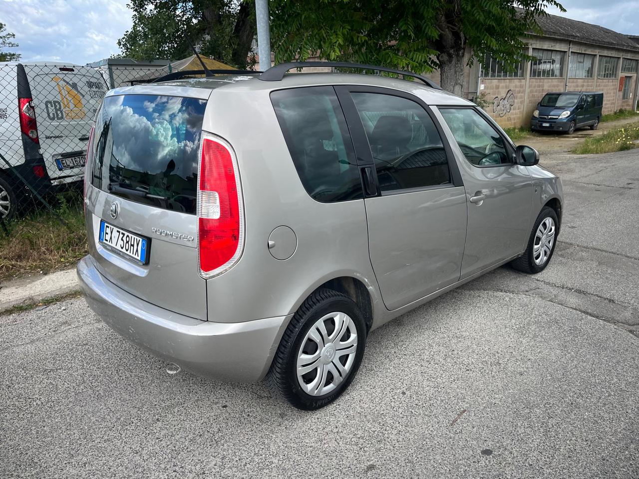 Skoda Roomster 1.2 TDI CR 75CV Active 2014 144.000 KM
