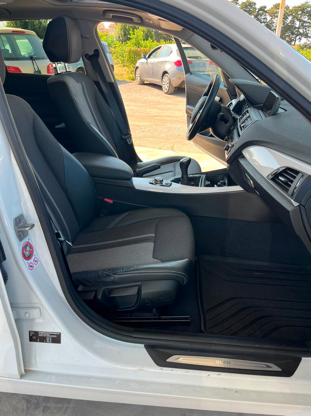 Bmw 118 118d 5p. Urban