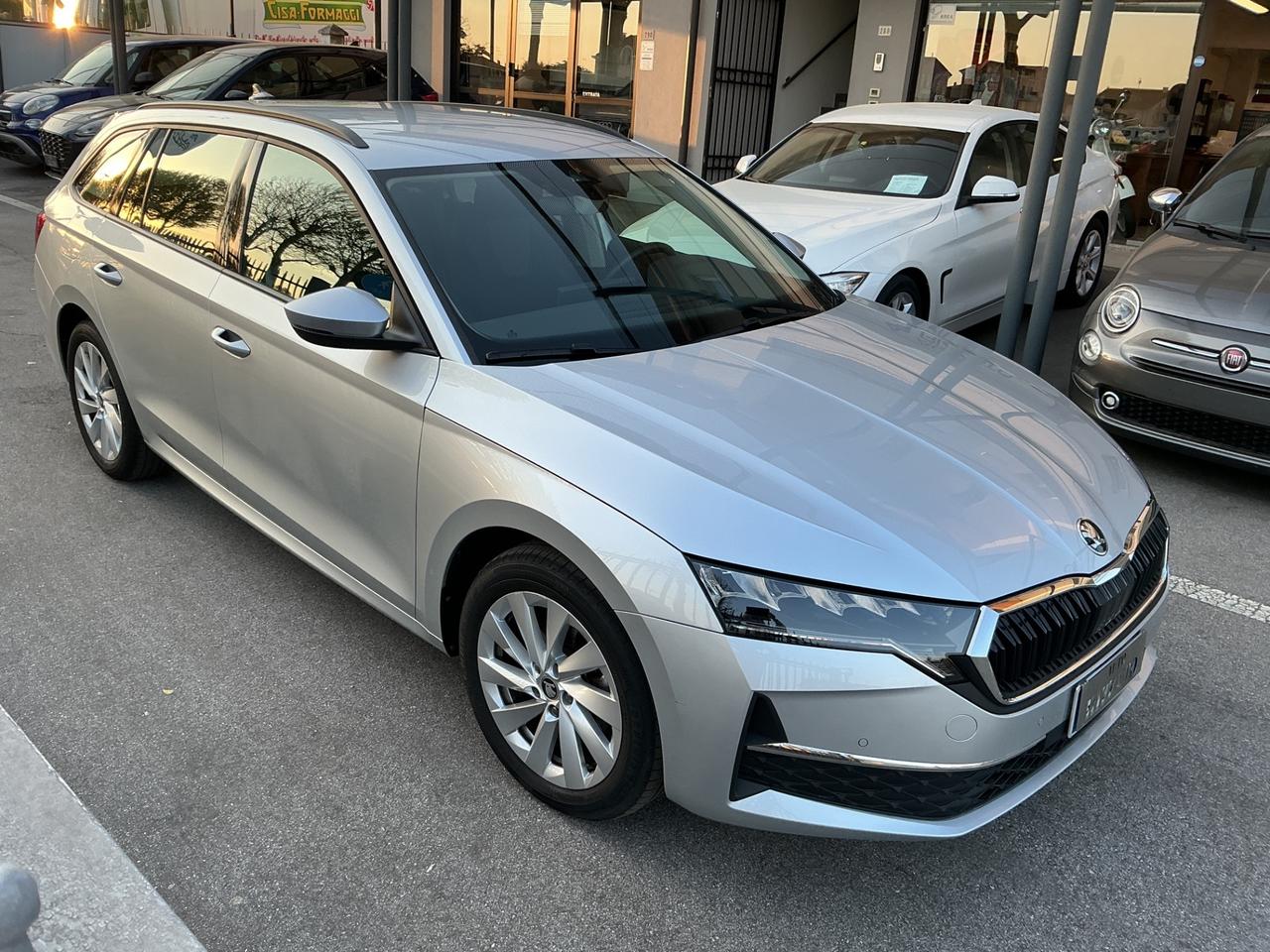 Skoda Octavia 2.0 TDI 150 CV DSG Wagon Selection -KM 22.000