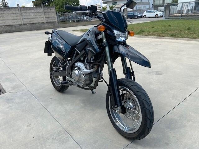 Kawasaki D-Tracker 125 2013 km 7.900