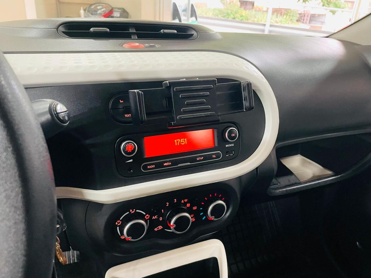 Renault Twingo 1.0 SCe Intens