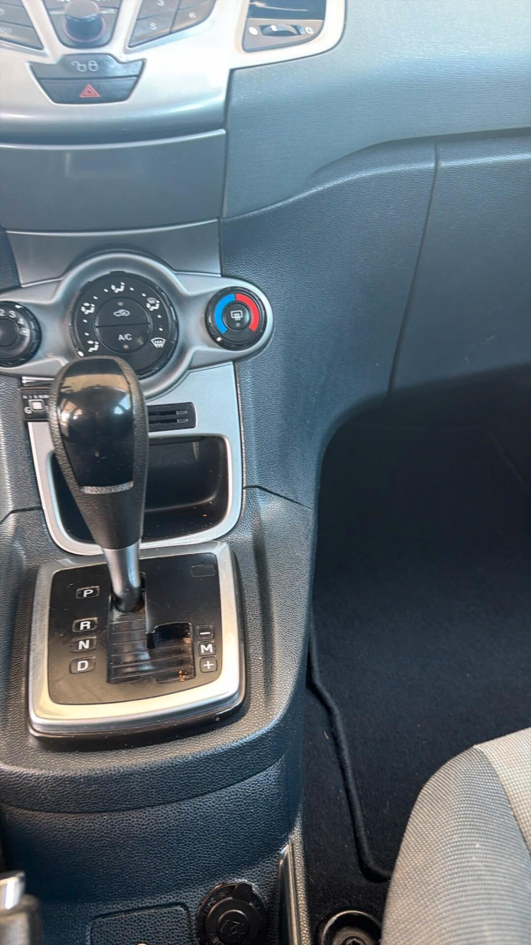 Ford Fiesta 1.2 82 CV 5 porte Titanium
