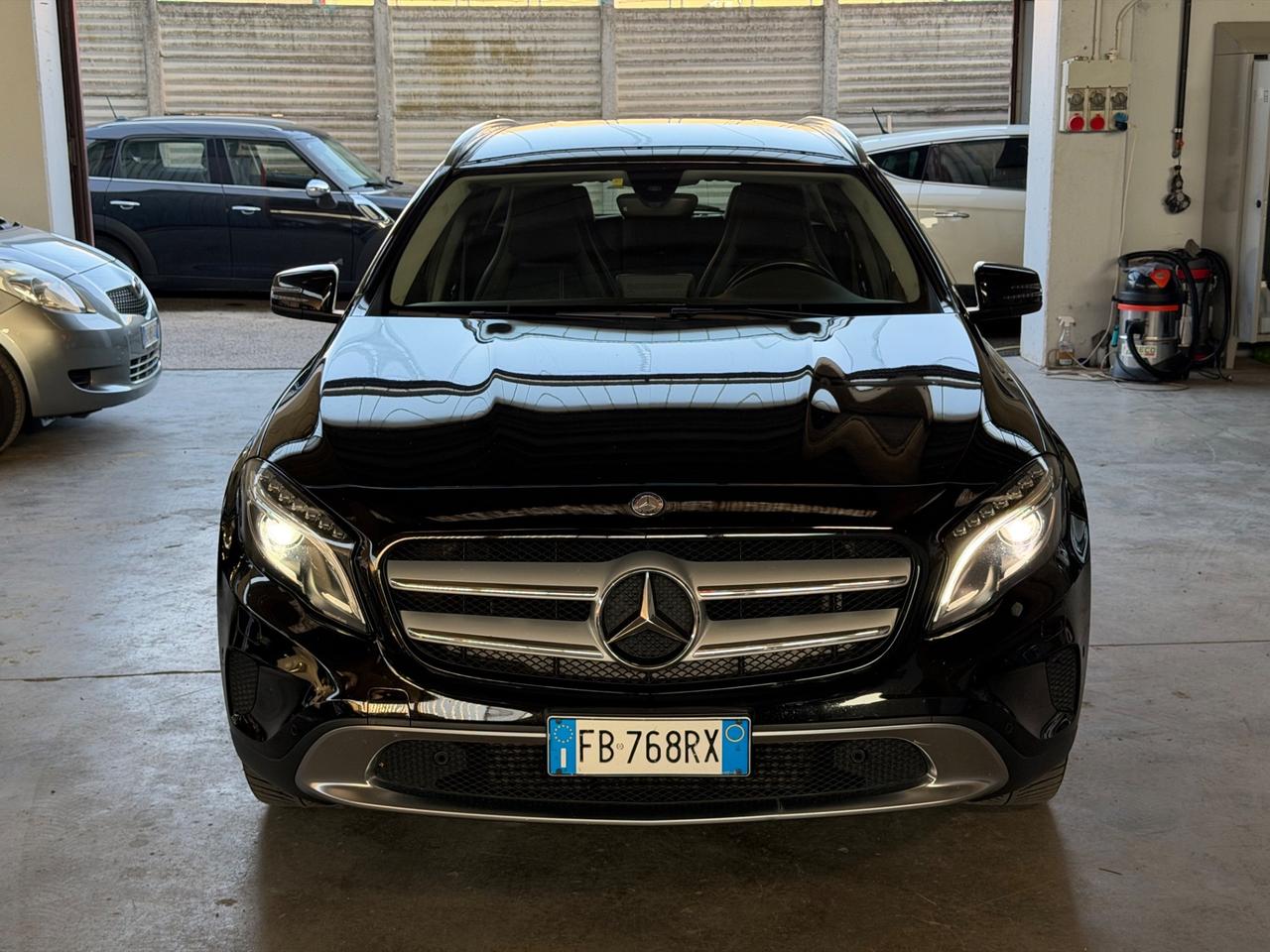 Mercedes-benz GLA 200 d Automatic Premium EURO 6 Tagliandi certificati