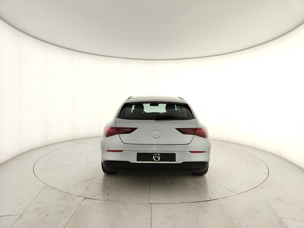 Mercedes-Benz CLA Shooting Brake 180 d Advanced auto