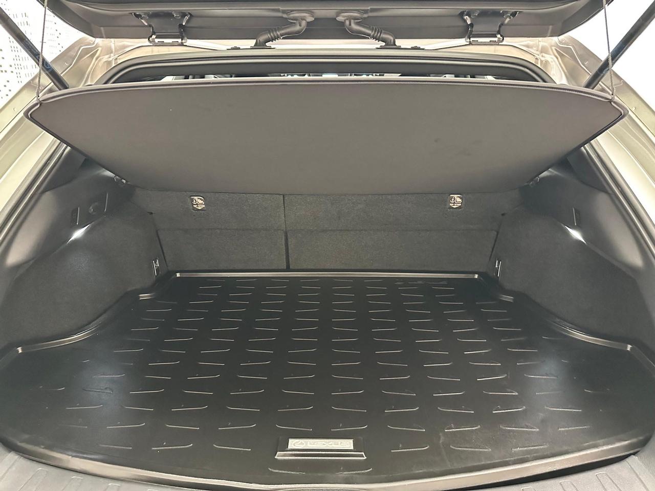 Lexus UX 250h 2.0 Business 2wd cvt my20