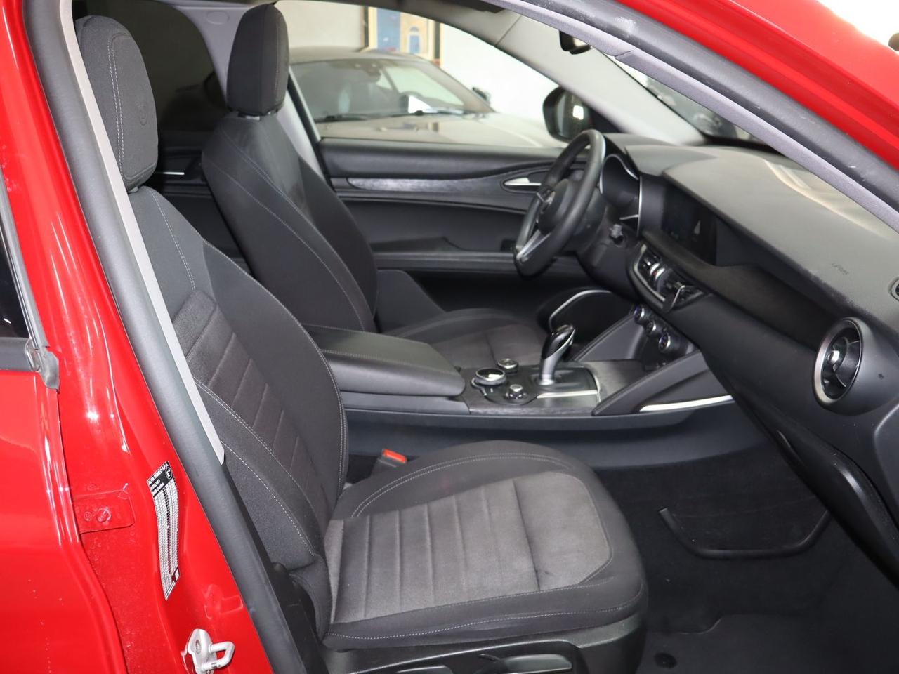 Alfa Romeo Stelvio Executive 2.2 #11355