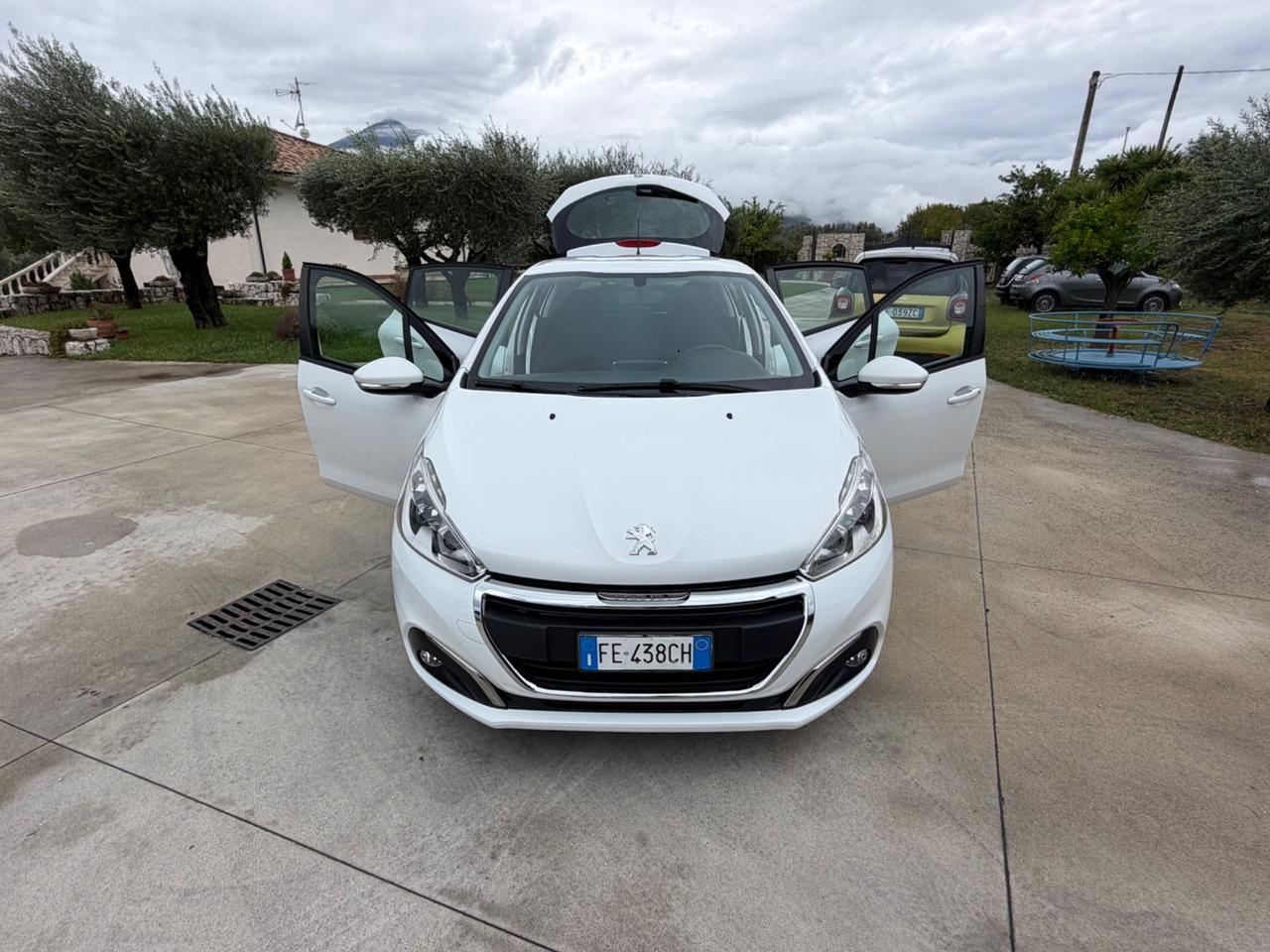 Peugeot 208 BlueHDi 75 5 porte Allure