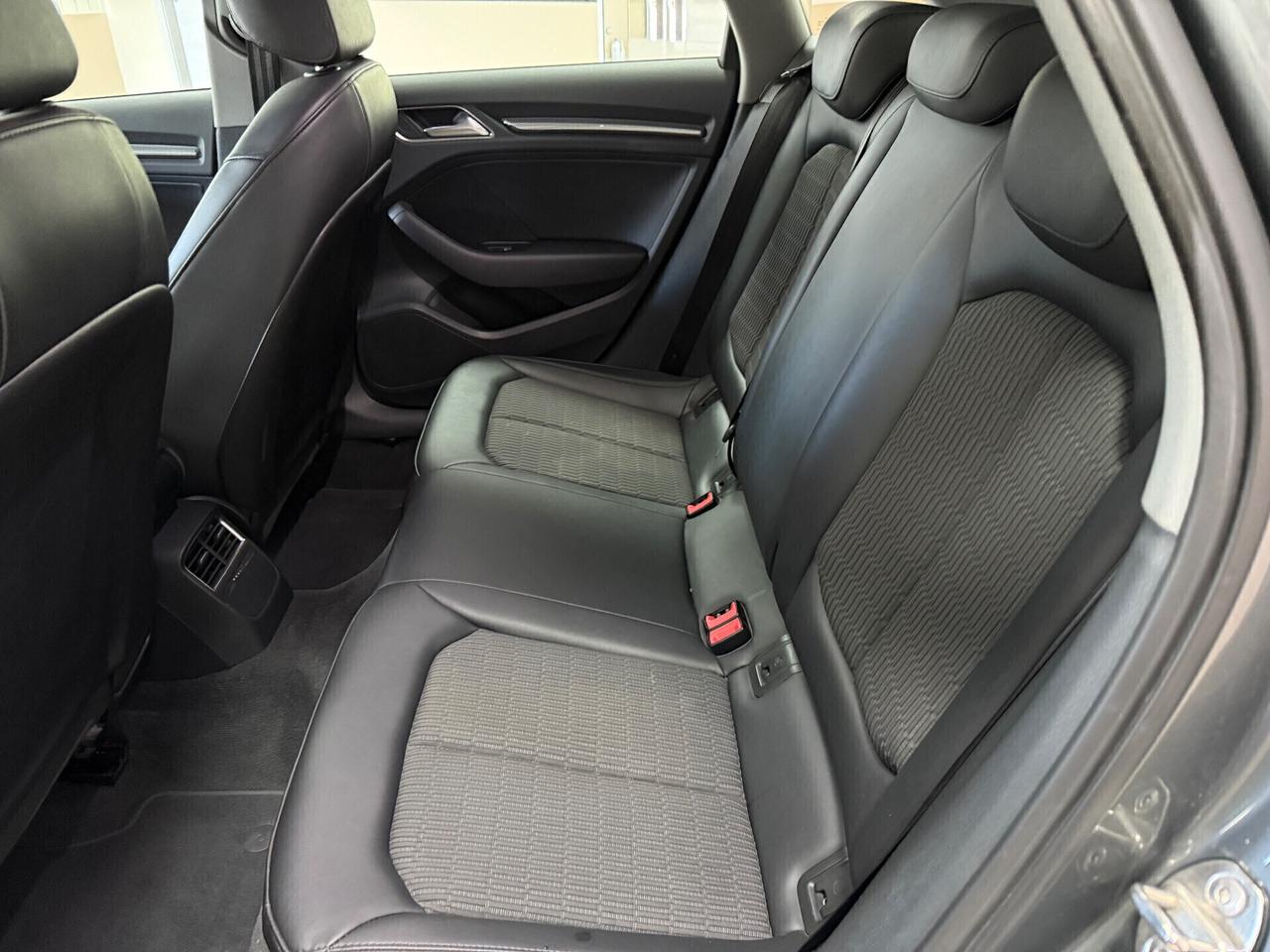Audi A3 1.6 TDI 116 CV S tronic Sport AUTOMATICA