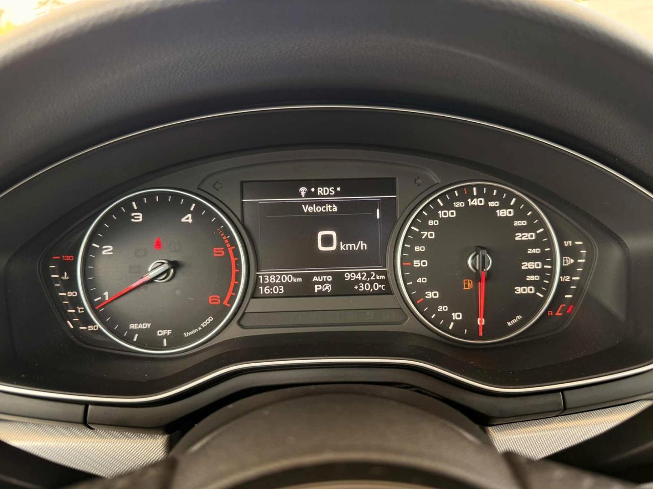 Audi A4 Avant 35 TDI S tronic line edition/TETTO/18/PDC/BELLA
