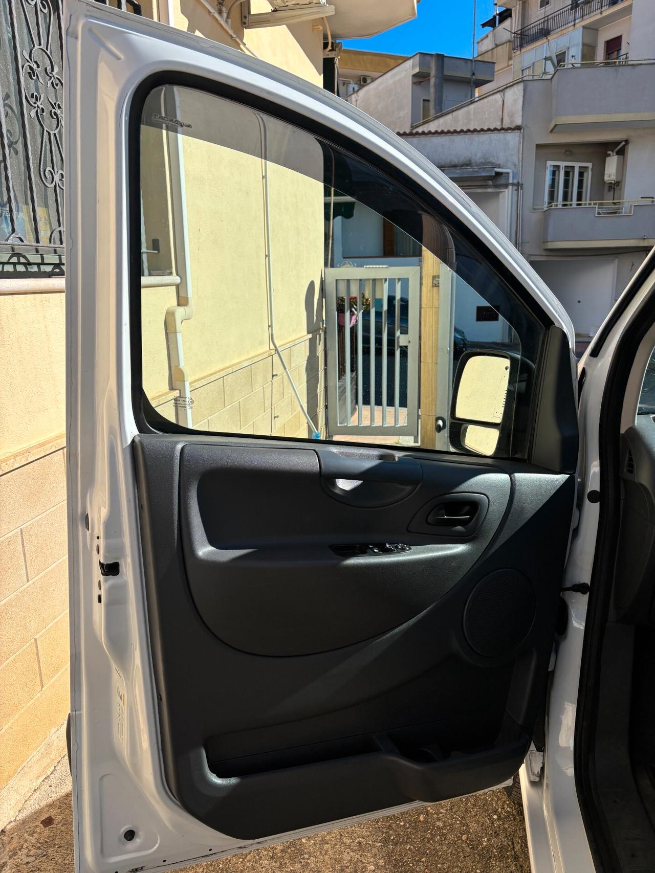Fiat Scudo 1.6 Cc, 90 CV con scaffalatura interna