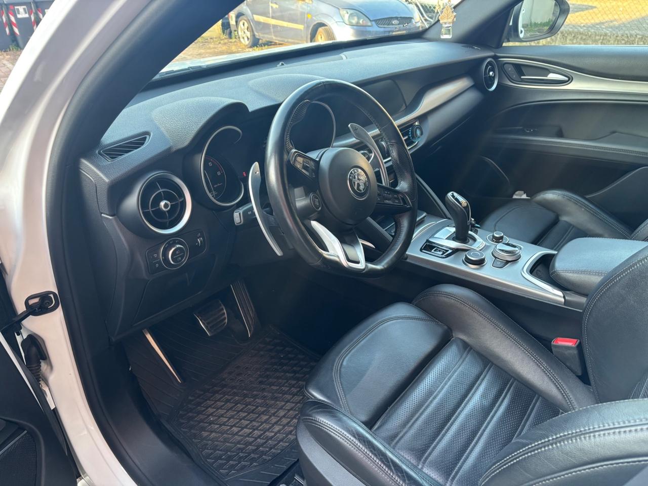 Alfa Romeo Stelvio 2.2 Turbodiesel 210 CV AT8 Q4 Veloce