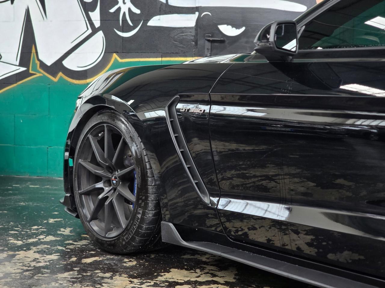 Ford Mustang Shelby GT350 5.2 V8