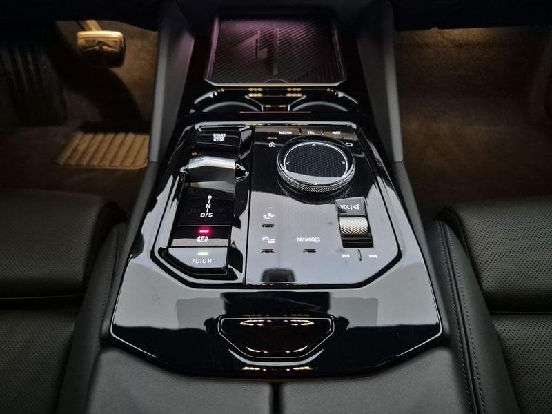 BMW Serie 5 G61 Touring 520d Touring 48V xdrive auto