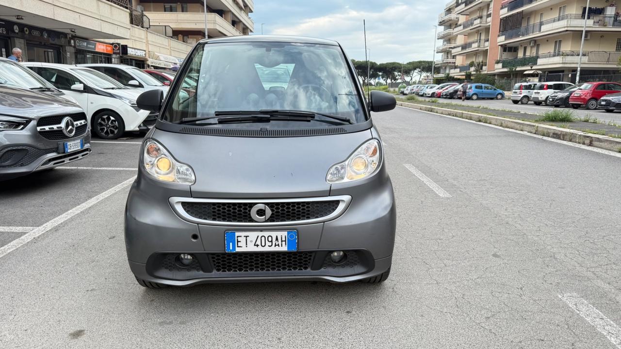 Smart ForTwo 800 40 kW coupé pulse cdiLED NAVI BLUETOOTH CAMBIO AL VOLANTE