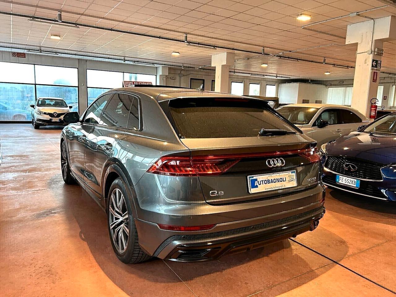 Audi Q8 SPORT 50 TDI quattro tiptronic S LINE 61000 KM TETTO