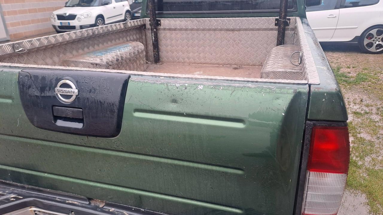 Nissan NAVARA Pick Up CABINASINGOLA