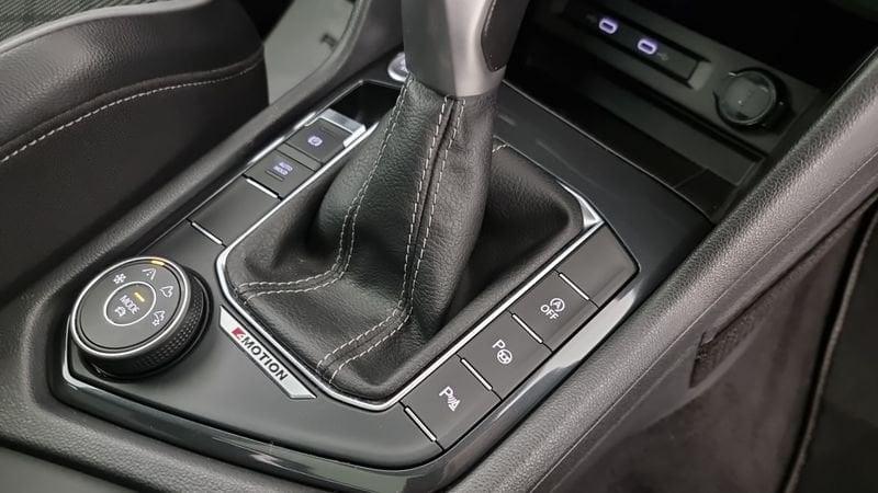 Volkswagen Tiguan 2.0 TDI 200 CV SCR DSG 4MOTION R-Line