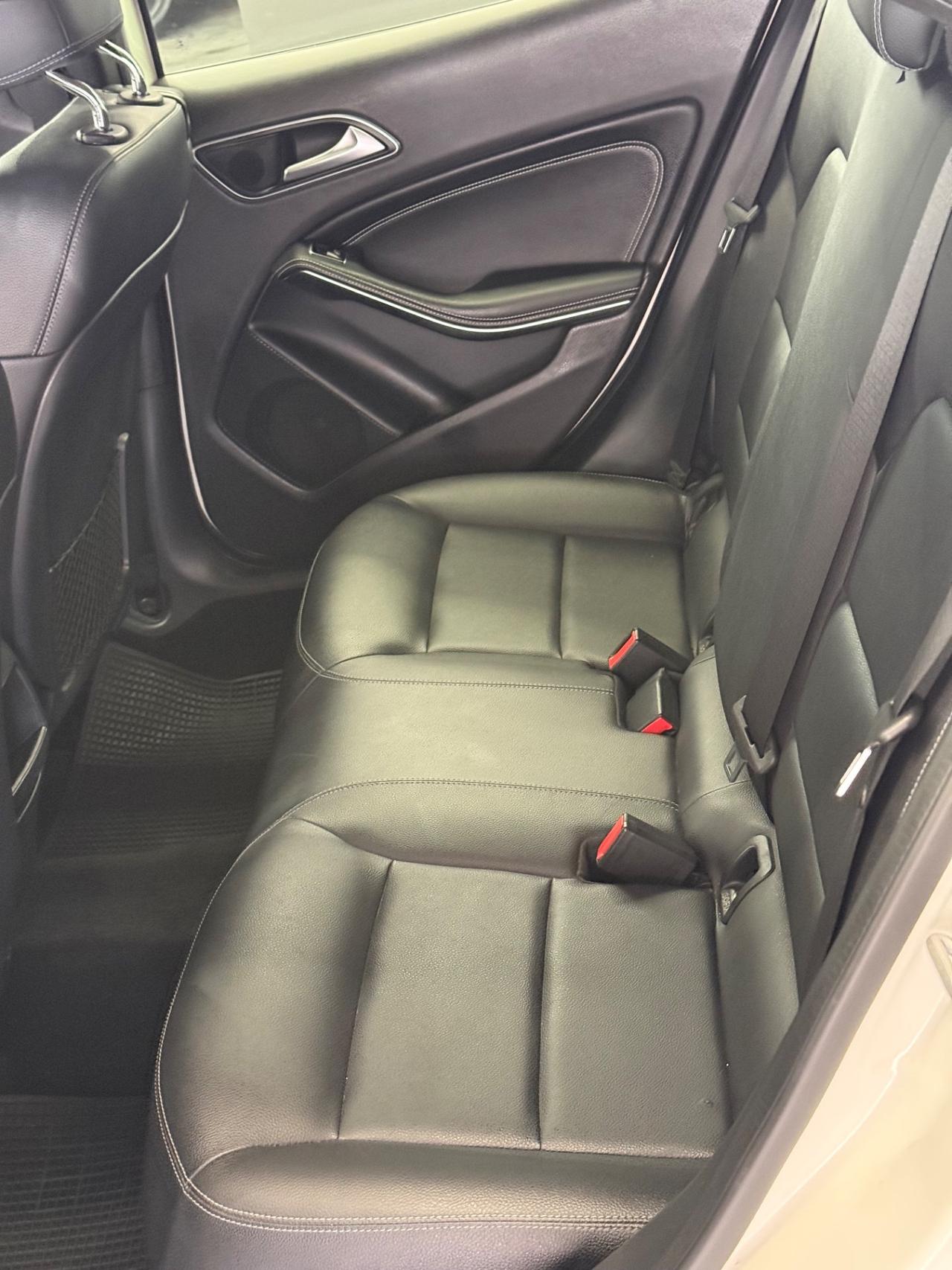 Mercedes-benz GLA 200 d Automatic Enduro Activity