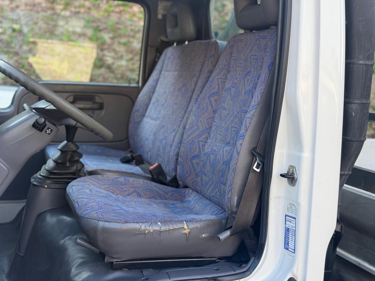 Nissan cabstar 2.5 diesel furgone aperto