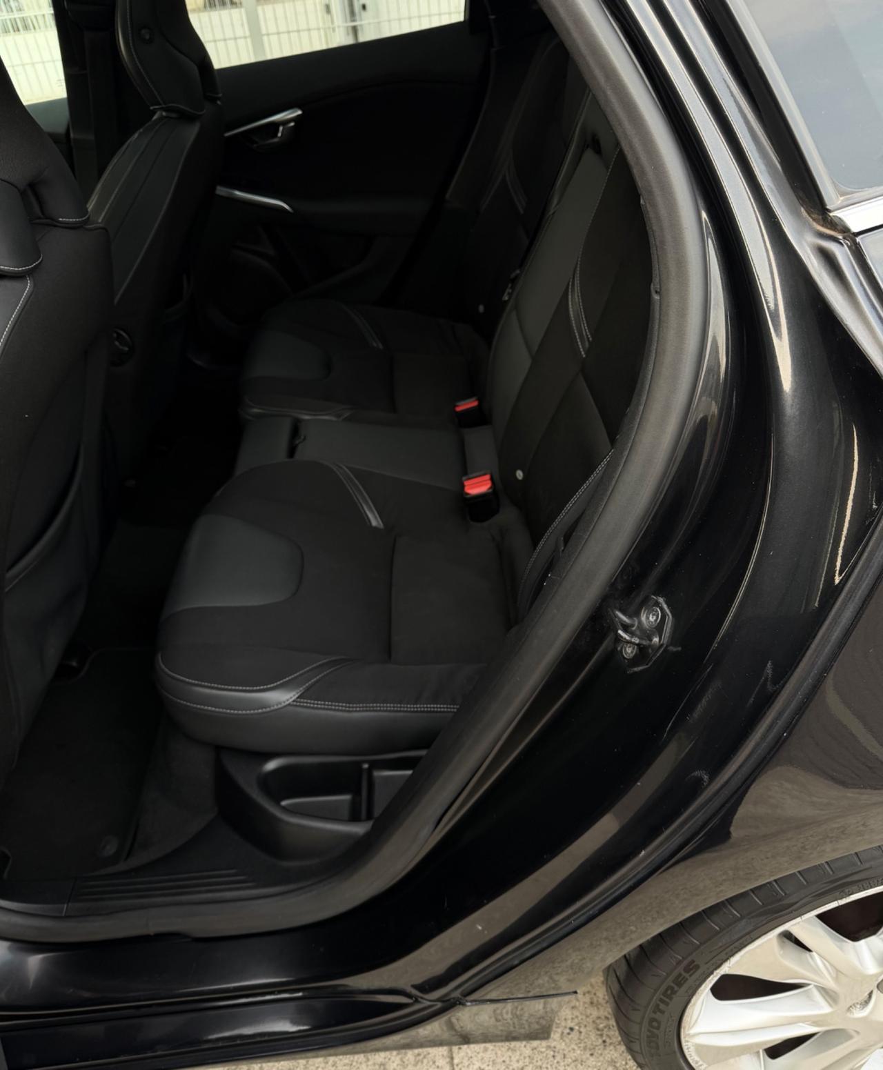 Volvo V40 D3 Geartronic Summum