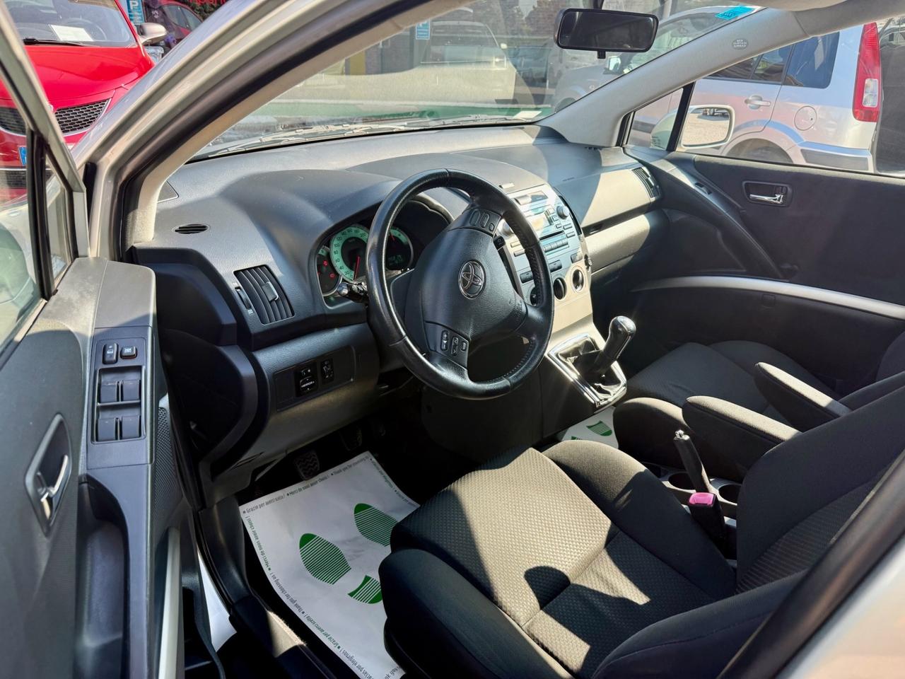 Toyota Corolla Verso 1.8 Ok NEOPATENTATI