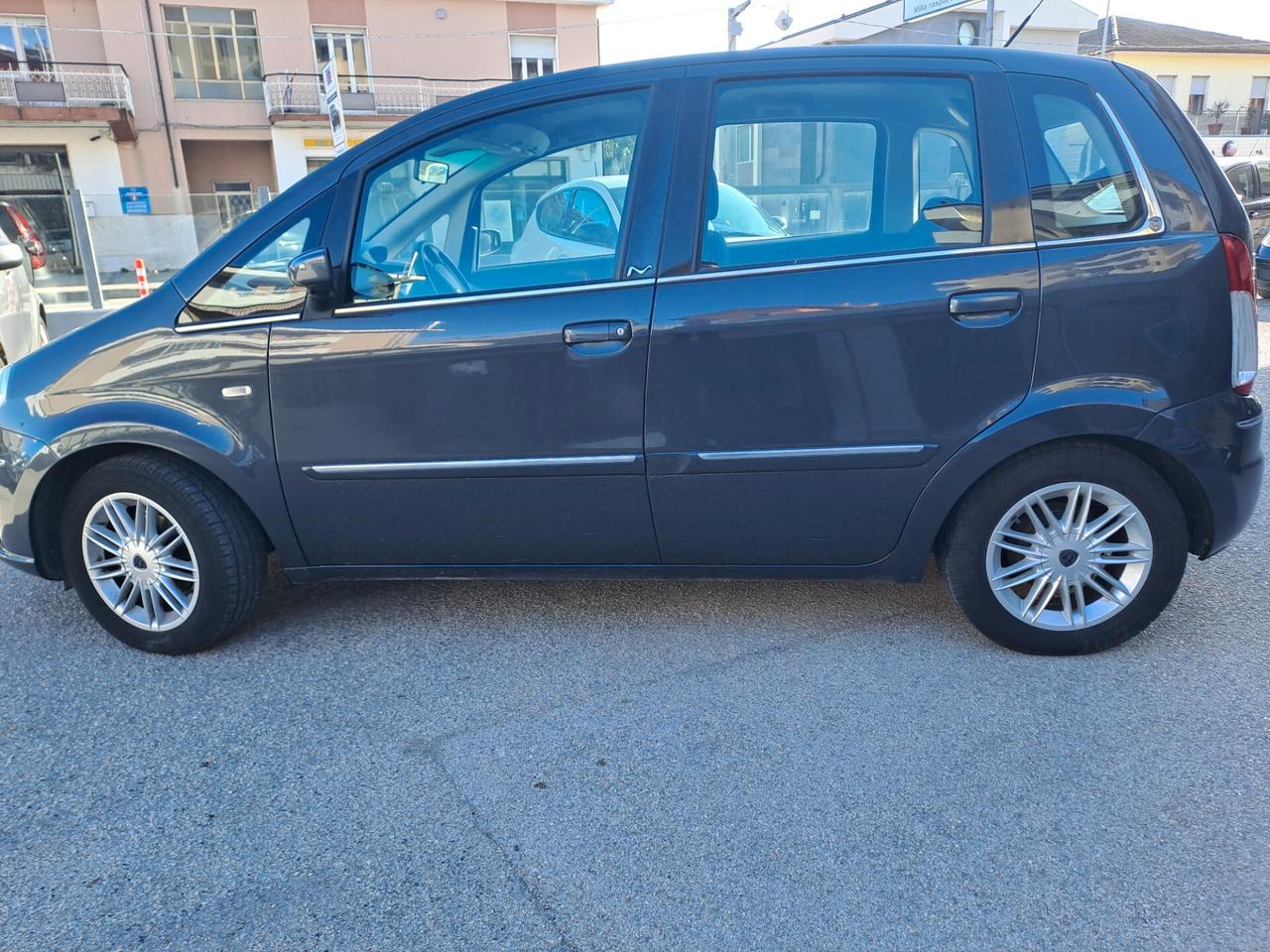 Lancia MUSA 1.4 16V Oro