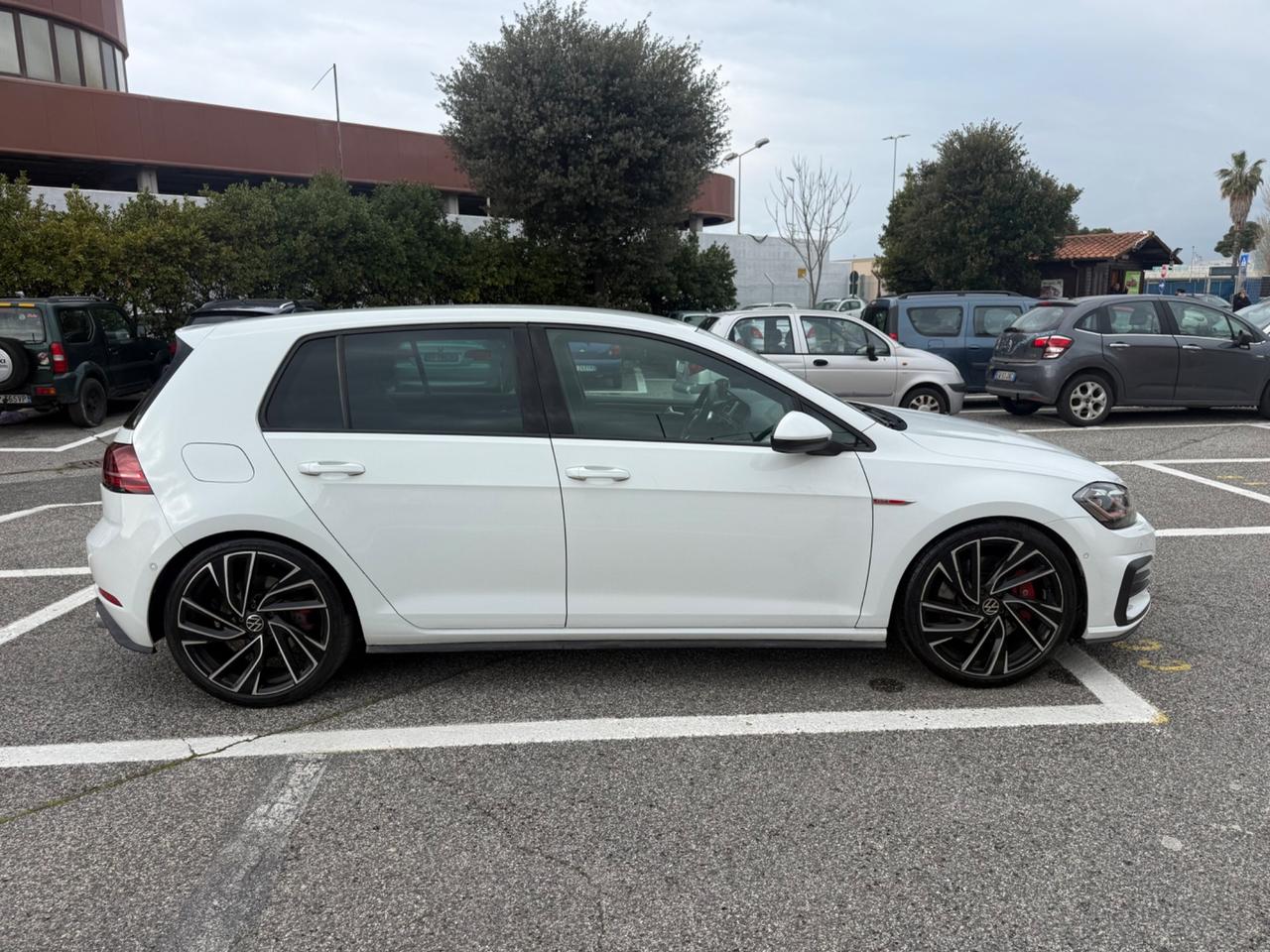 Volkswagen Golf GTI Performance 2.0 245 CV TSI 5p. BMT