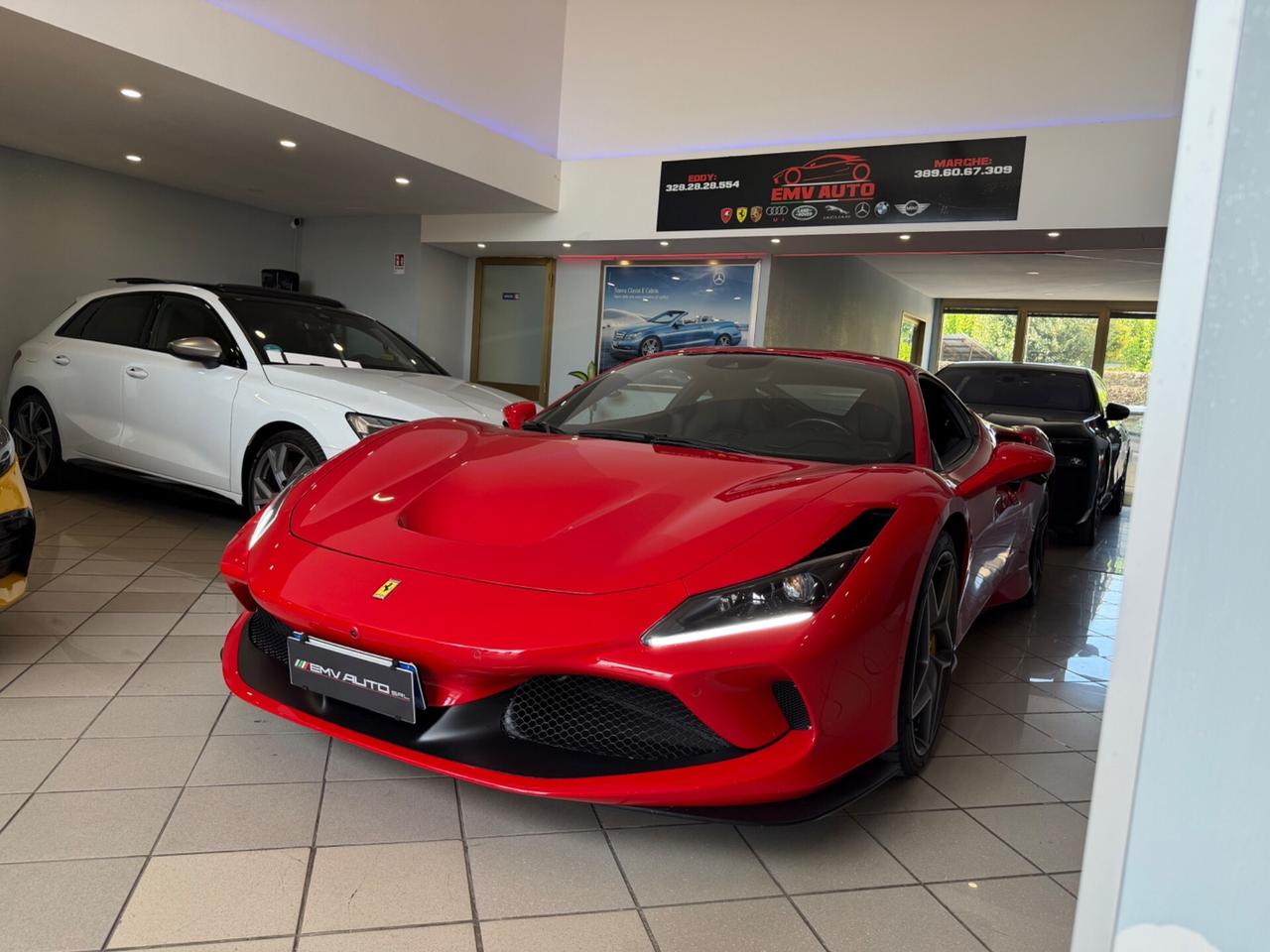 Ferrari F8 Tributo iva esposta tagliandata casa Madre