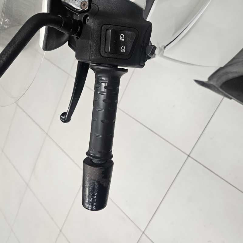 Aprilia Scarabeo 125 i.e. - 2011