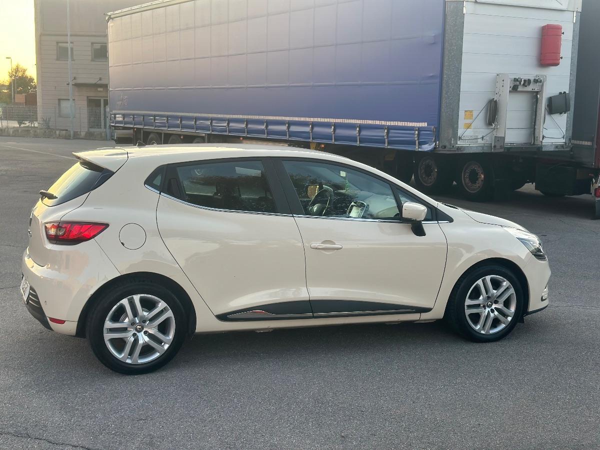 RENAULT - Clio - 1.5 dCi 8V 90 CV EDC S&S 5p. Duel2