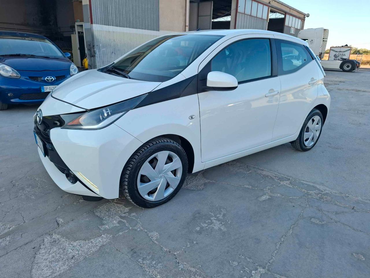Toyota Aygo 1.0 BENZINA - 2014 AUTOMATICA !!!!!!!!