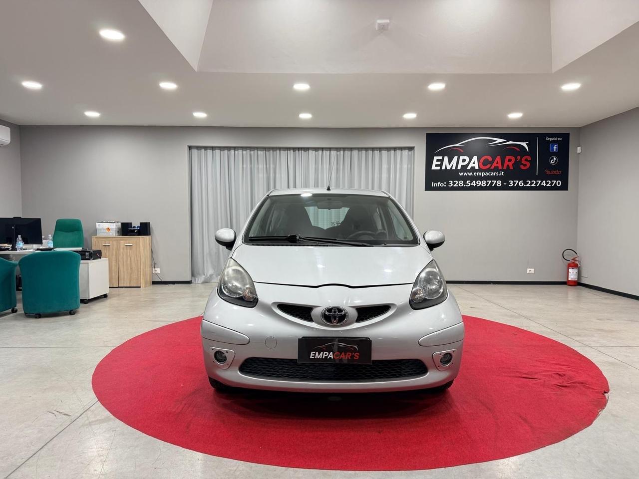 Toyota Aygo 1.0 12V VVT-i 3 porte AUTOMATICA OK NEOPATENTATI