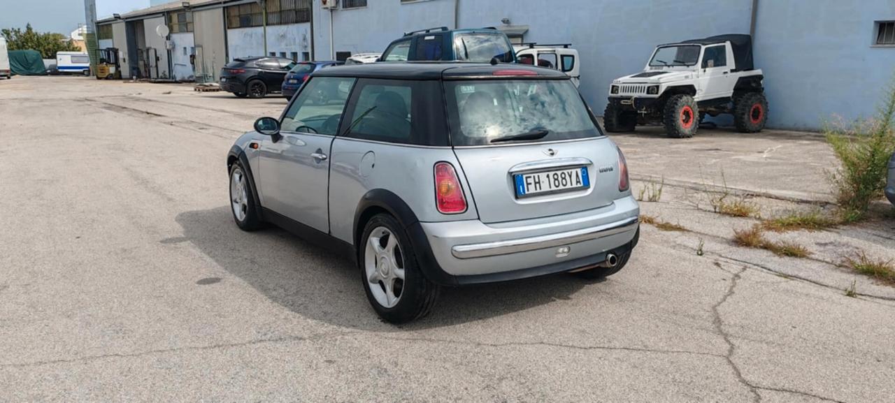 Mini 1.6 16V Cooper Chili GPL