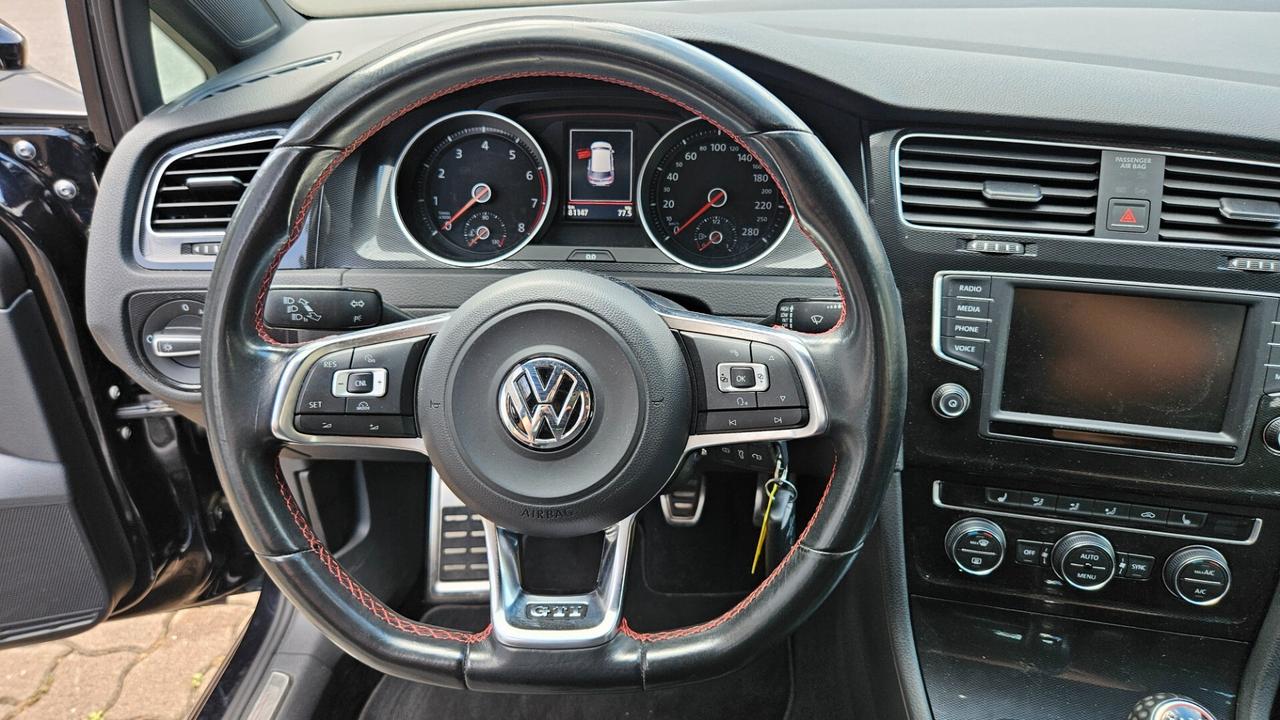 Volkswagen Golf GTI 5p 2.0 tsi PERFORMANCE 220CV PELLE-NAVY-SED.RISC.