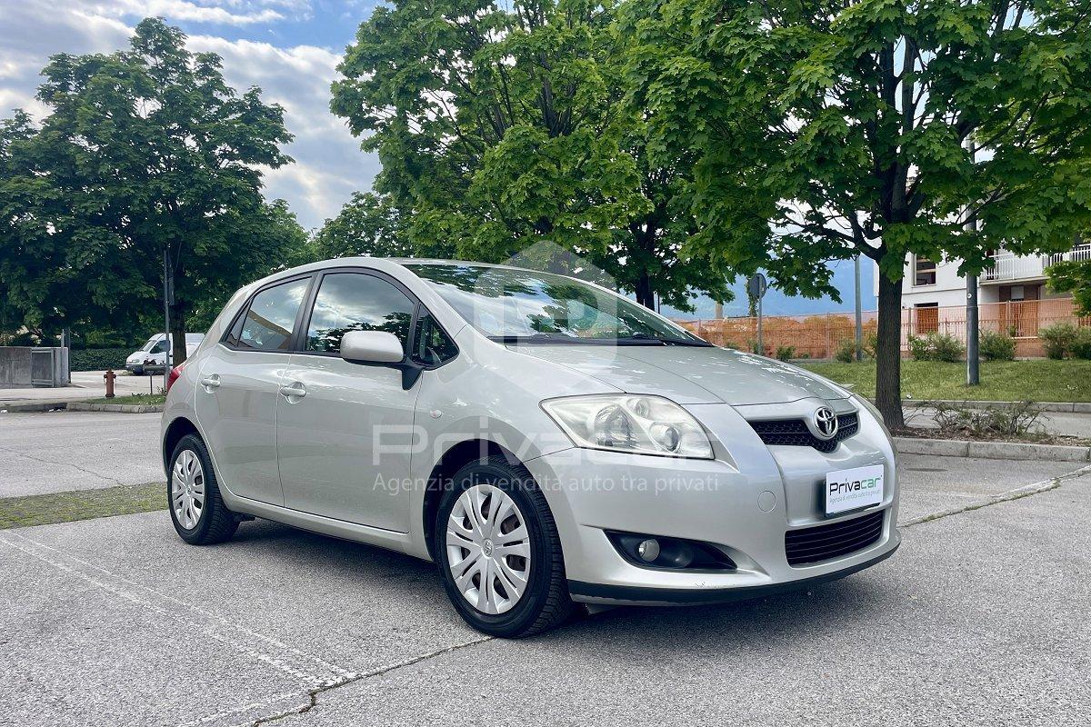 TOYOTA Auris 1.3 L 5 porte