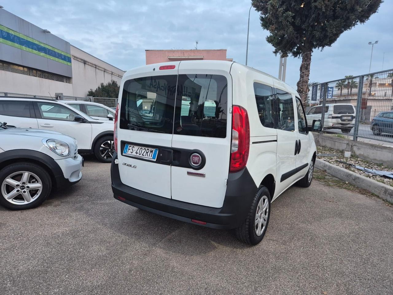 Fiat Doblo Cargo Combi 1.3 mjt 16v 95 CV E6