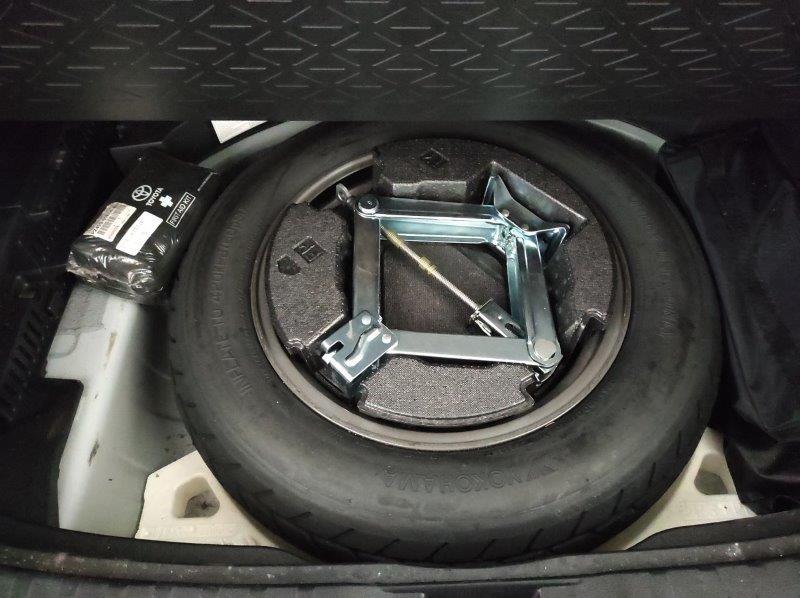 TOYOTA RAV4 5ª serie - RAV4 2.5 HV (218CV) E-CVT 2WD Business