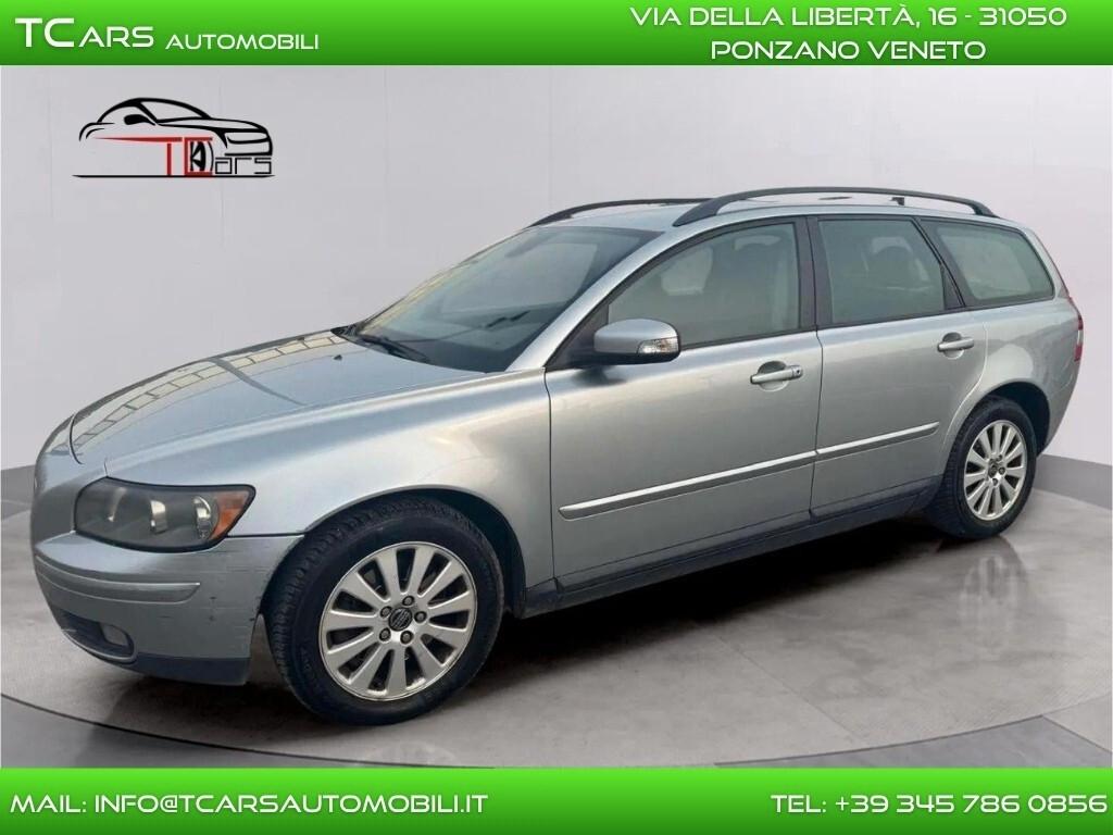 VOLVO V50 - PASSAGGIO DI PROPRIETÀ INCLUSO